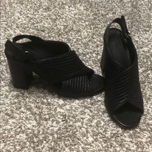 Vince FAINE Black Leather Slingback Heel! Size 6.5